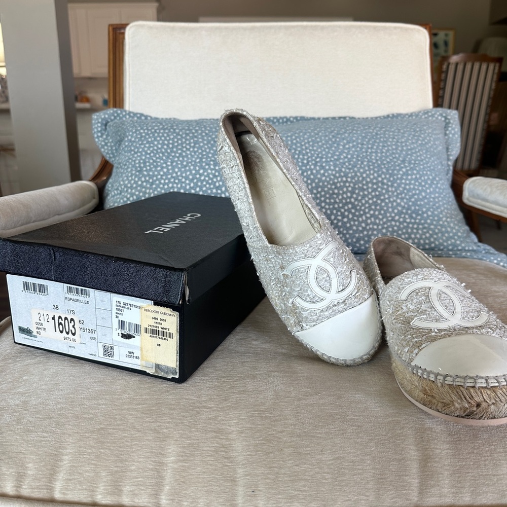 Chanel Espadrilles Shoes white